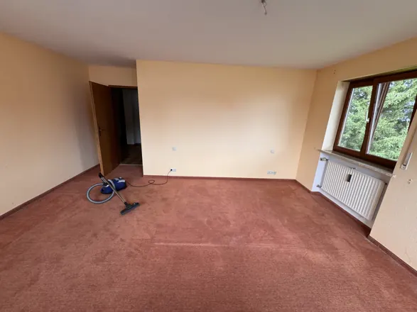 Dasselbe Schlafzimmer nach der Haushaltsauflösung
